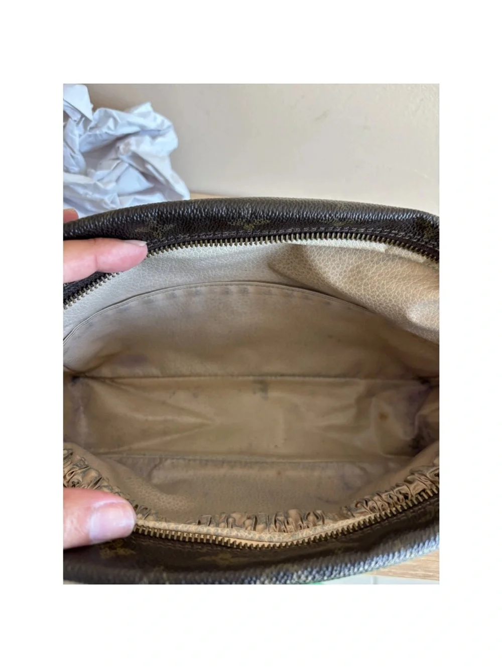 Authentic Louis Vuitton monogram toiletry canvas case